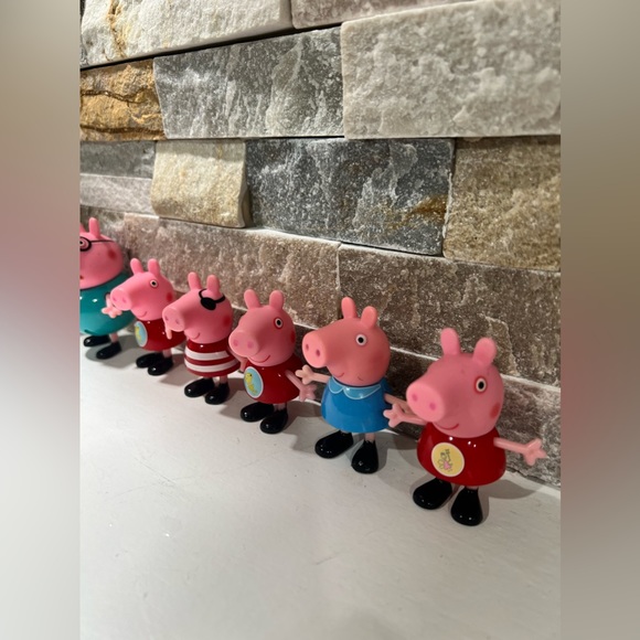 Lot of 9 Peppa Pig Figures - Picture 4 of 5